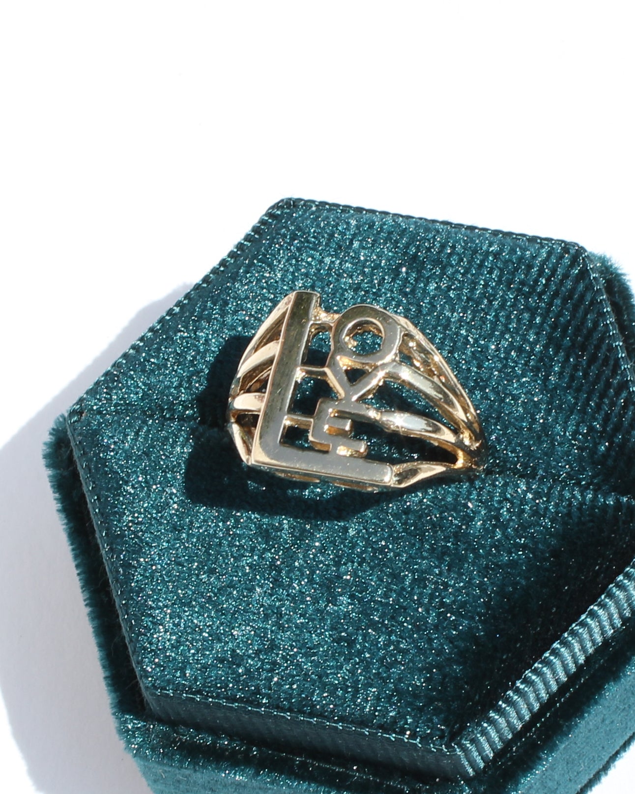 Love VTG 14kt gold ring