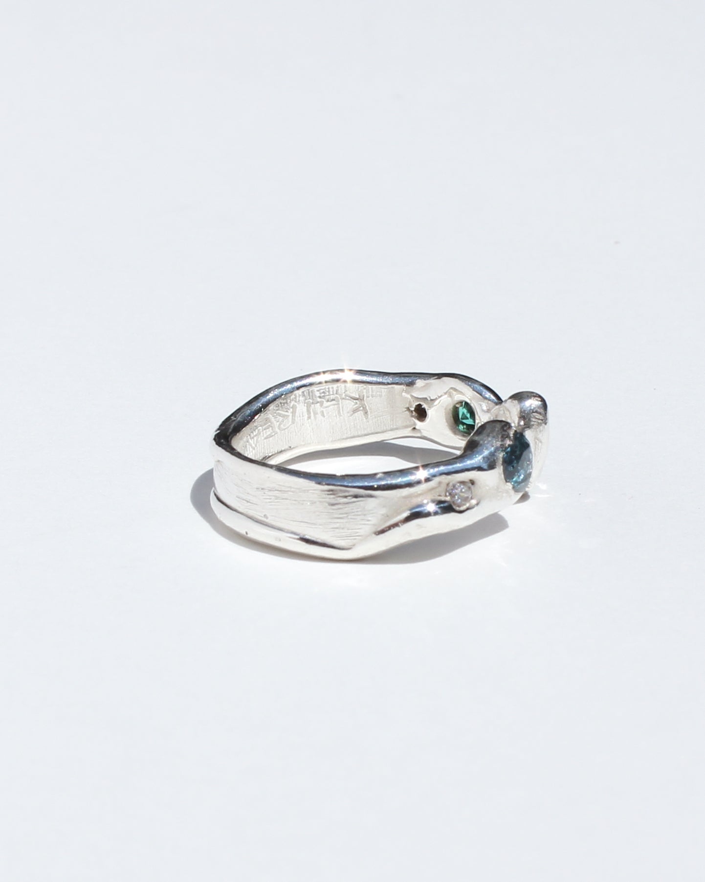 L'Avventura split band ring