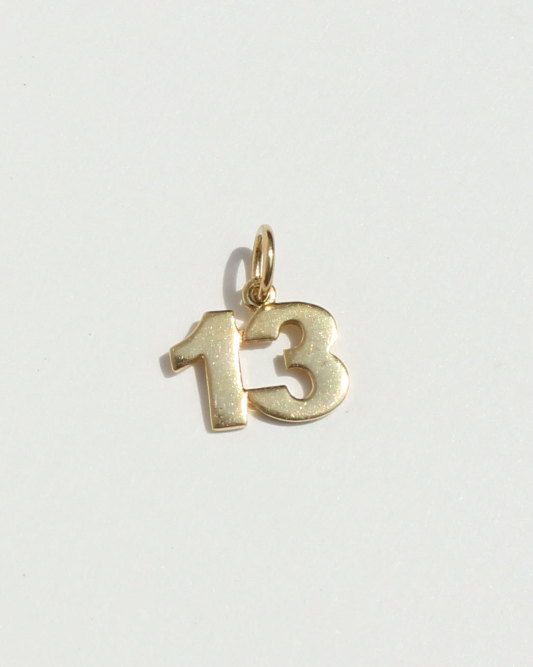 lucky 13 vtg 14kt gold charm