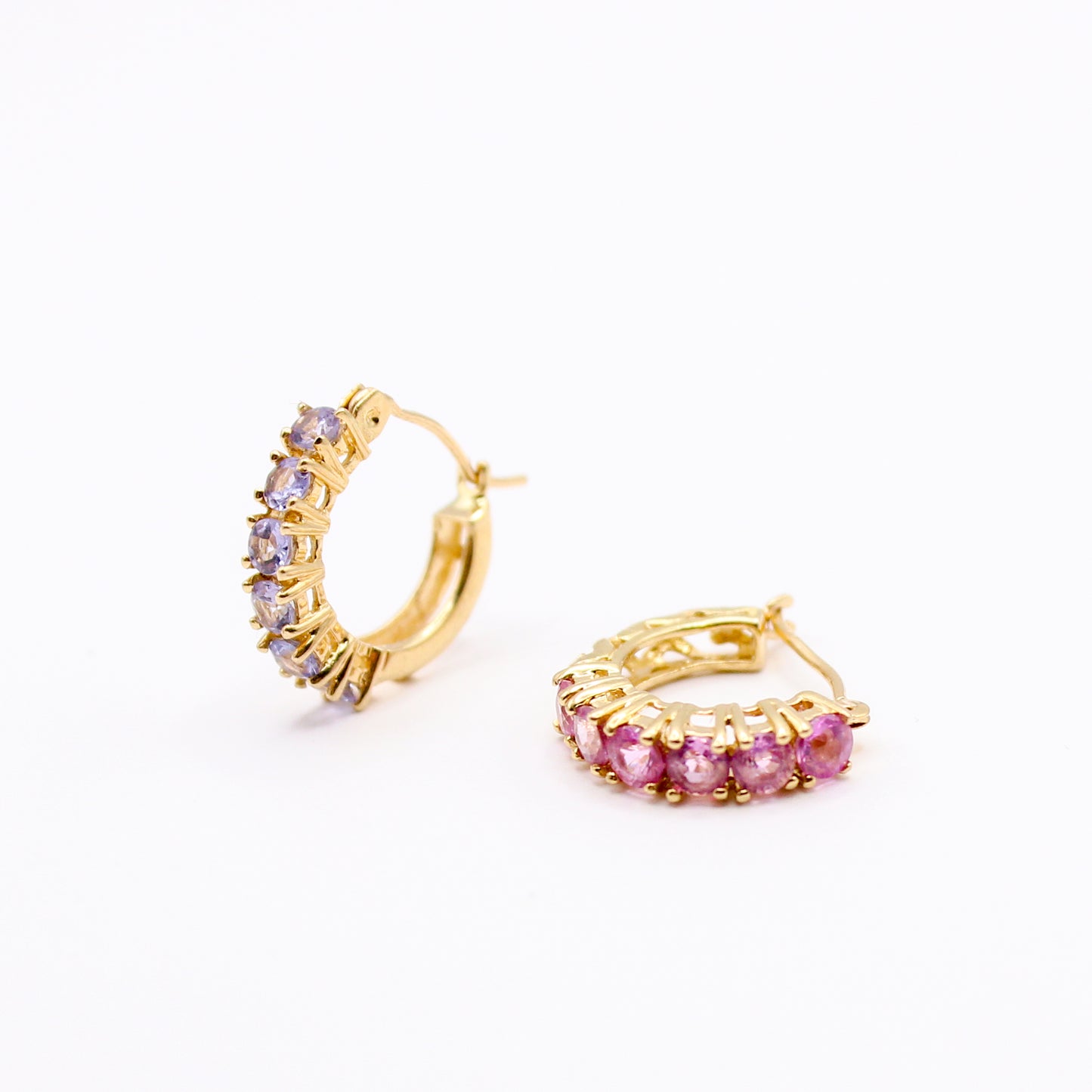 perfectly mismatched VTG 14kt gold hoop earrings