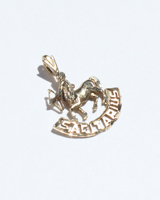 Sagitarius vtg 14kt gold pendant