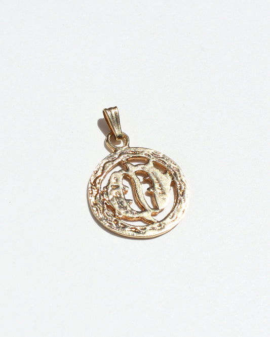 Pisces vtg 14kt gold charm