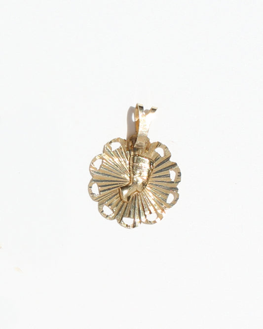 Nefertiti VTG 14kt gold charm