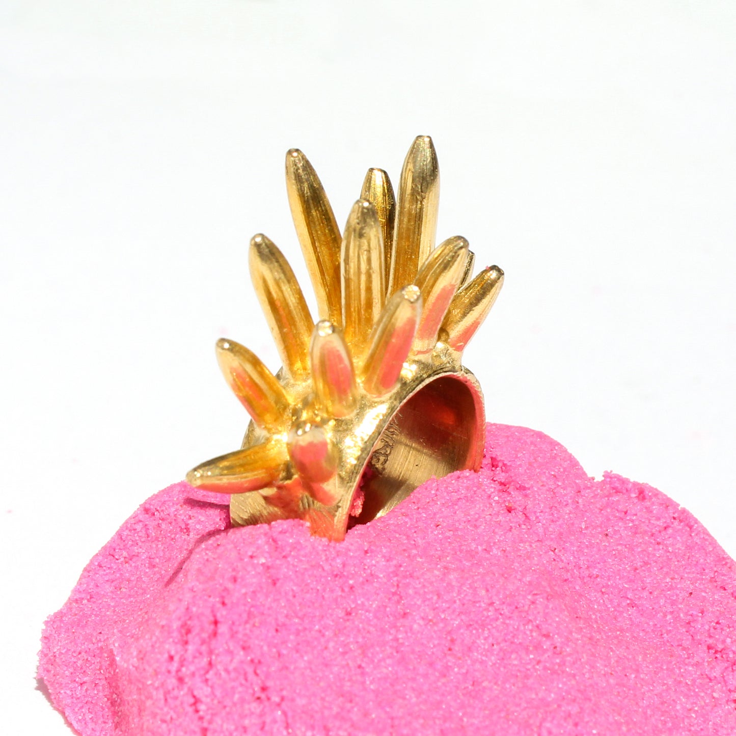 ¹ ᵒᶠ ¹ spiked brass ring, sz 6.5