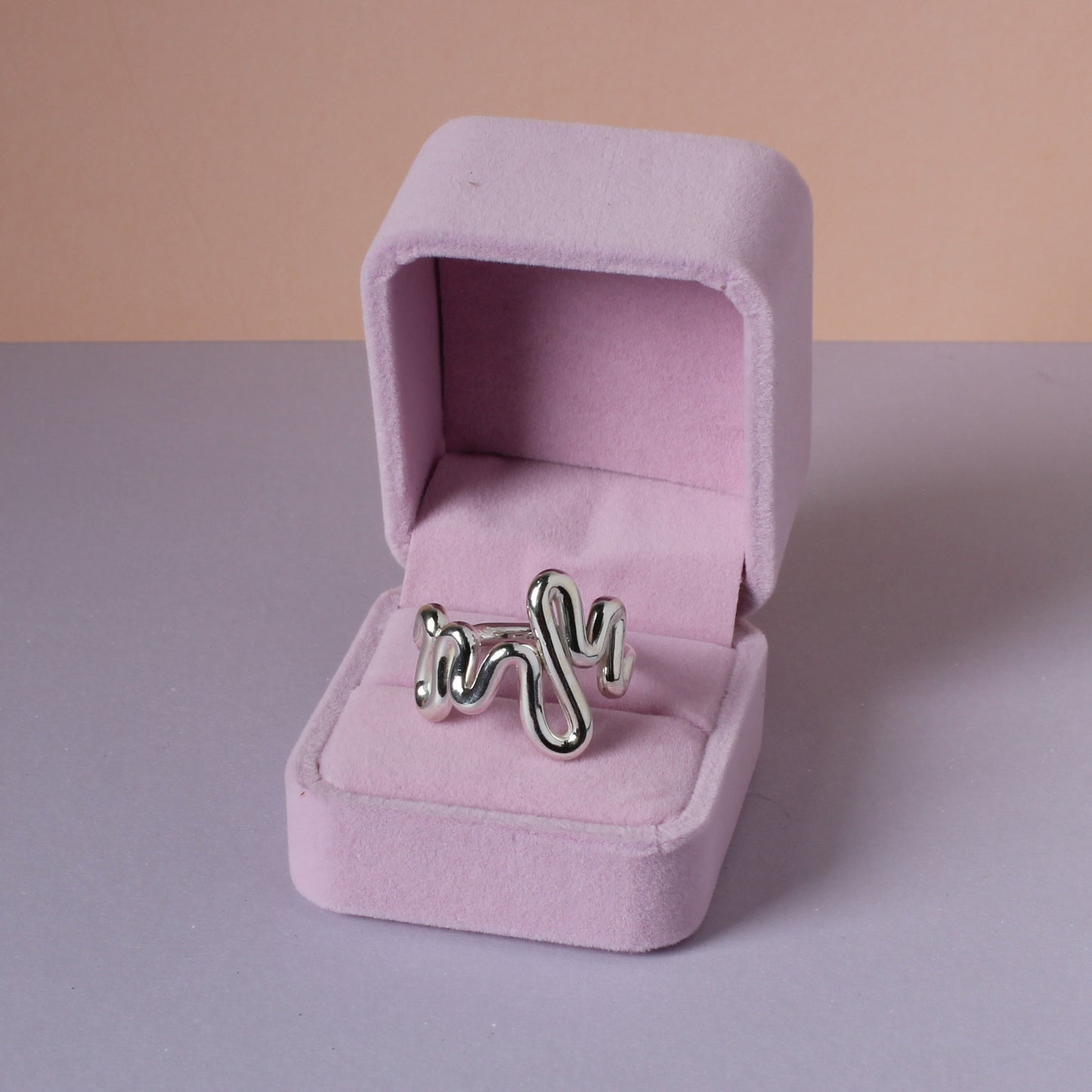 Wavy Ring 12