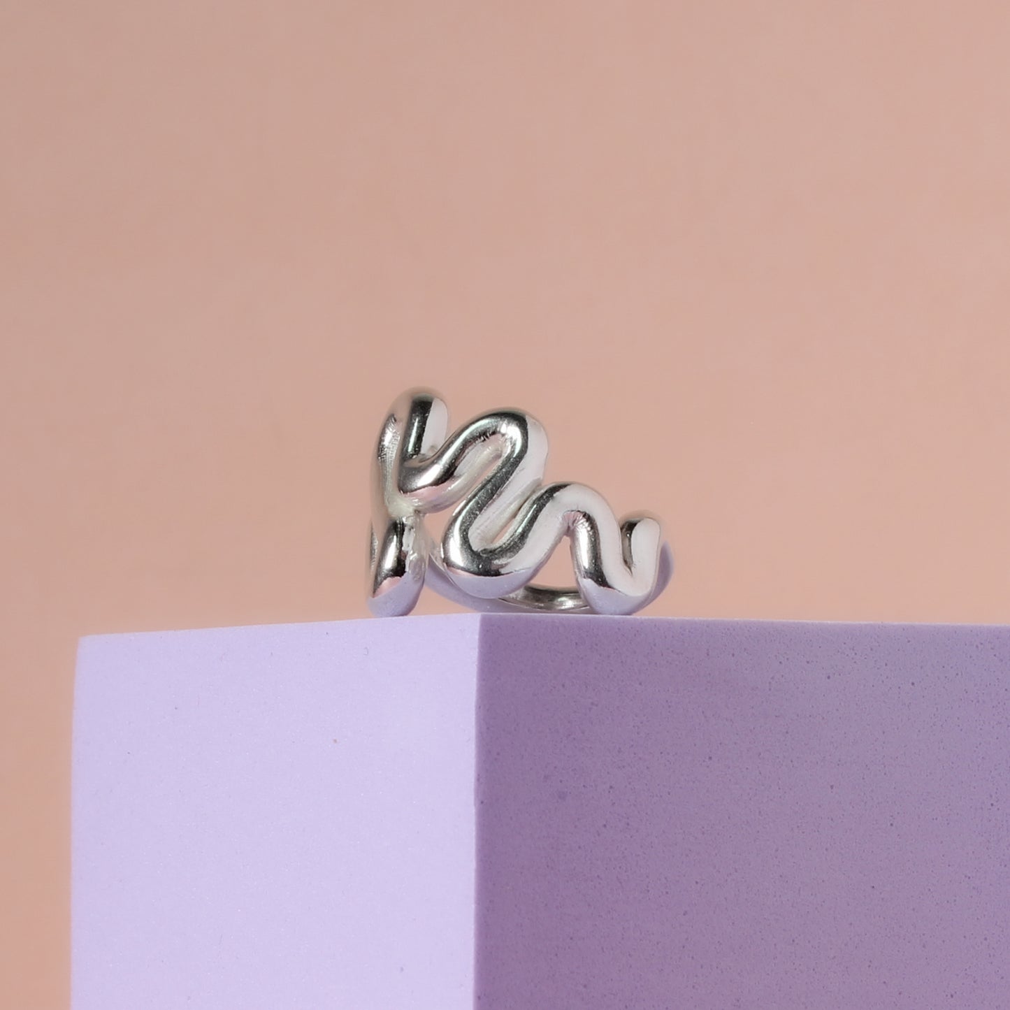 Wavy Ring 4