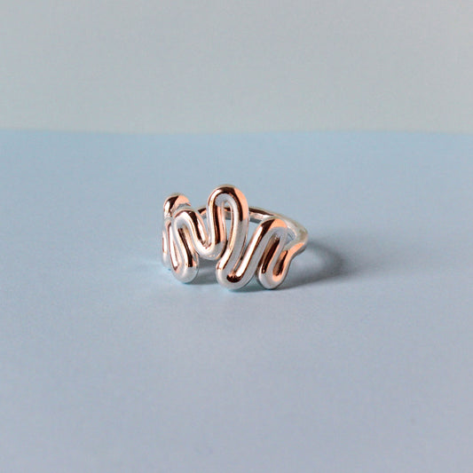 Wavy Ring 11