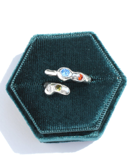 Hoya split band ring
