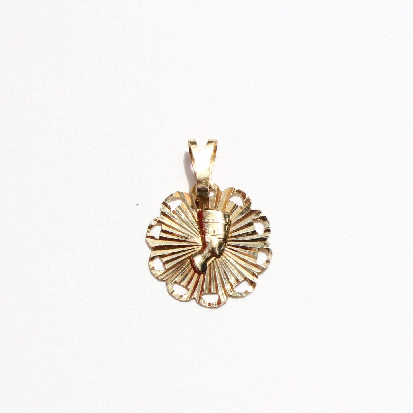 Nefertiti VTG 14kt gold charm