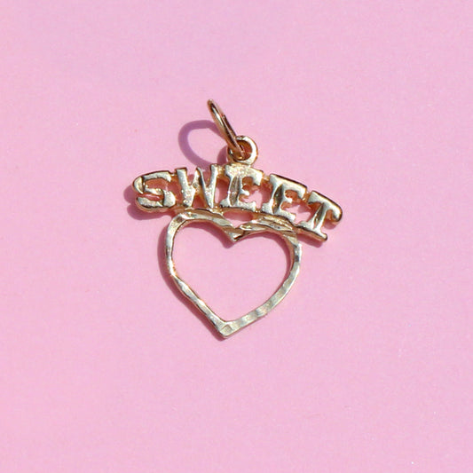 Sweet <3 VTG 14kt gold charm