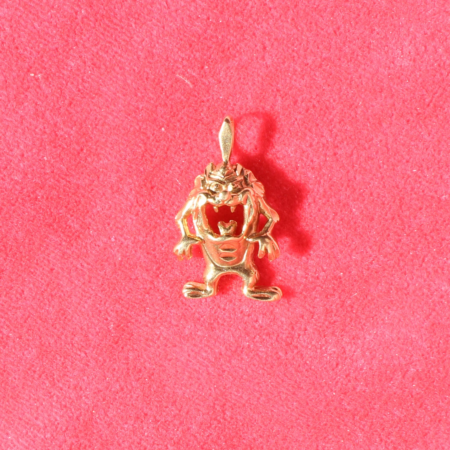 Taz vtg 14kt gold charm