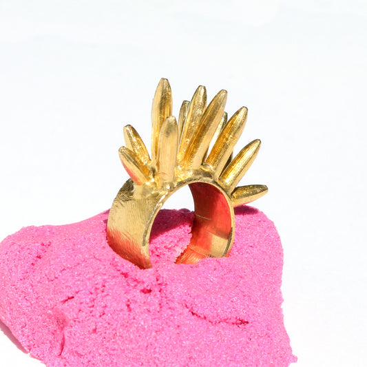 ¹ ᵒᶠ ¹ spiked brass ring, sz 6.5