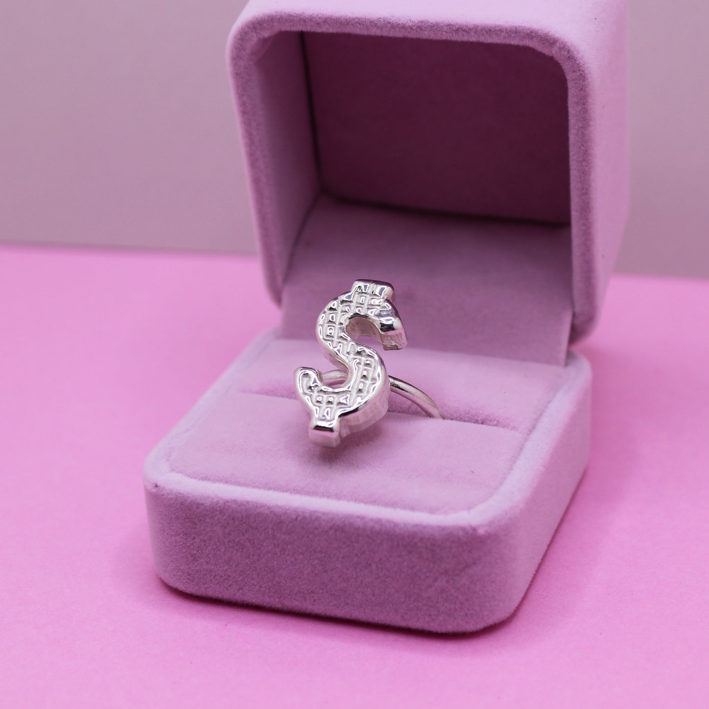 dollar ring